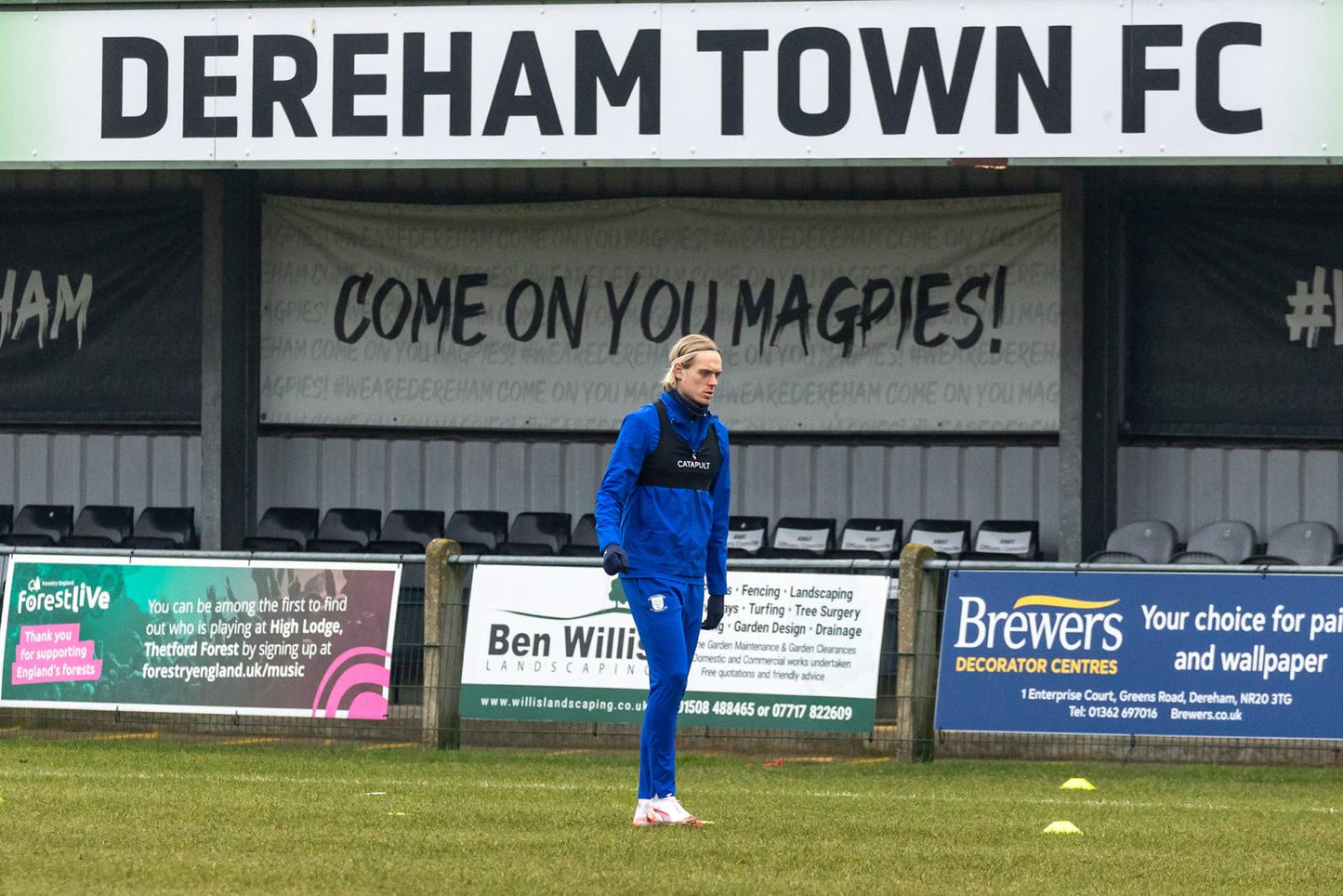 Pitch side advertising board